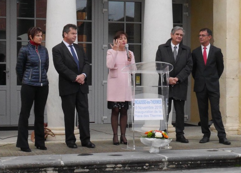Inauguration de la place des Therrmes